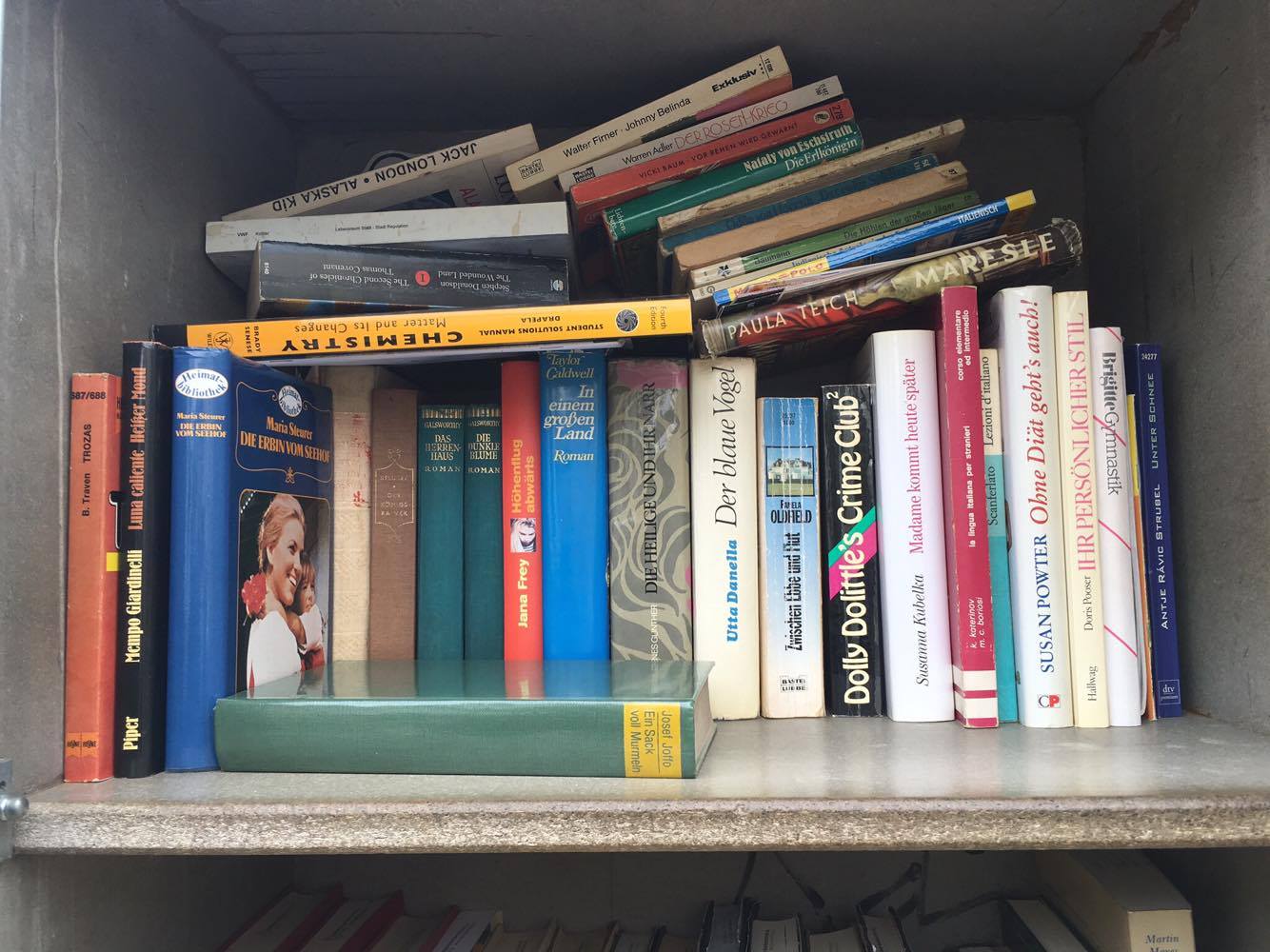 Offene Bücherschränke in Wien Radio Radieschen 91.3 FM